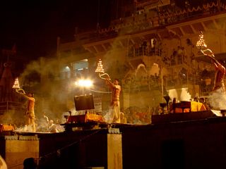 Uttar Pradesh Tourism – Ghats of Varanasi