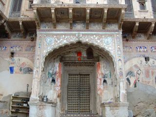 Shekhawati: The Tale of Havelis and Forts