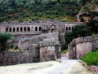 Bhangarh Fort – A Haunted Mystery!