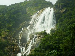 6 Convincing Reasons to Visit Goa this Monsoon!