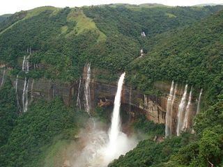  4 Popular Waterfalls in Assam 
