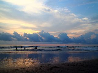 Ganapathi Bappa Moriya: Ganapatipule For a Beach Weekend!