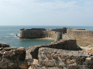 Sindhudurg fort  in Maharashtra- A place for History, Tourism and Sightseeing