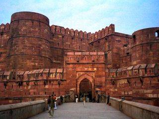 Interesting Facts About Agra Fort