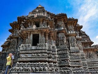 Hoysaleshwara Temple: A Canvas of Dreams