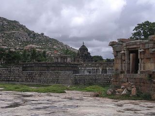 Ganapati Bappa Moriya: A Ganesha Statue Which Grows!