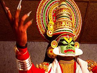 Best Places in Kerala to Watch Kathakali