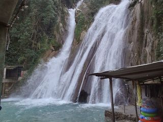 An Amazing Photo-Tour of Kempty Falls in Mussoorie!