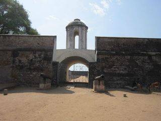 Sadras Fort in Tamil Nadu!