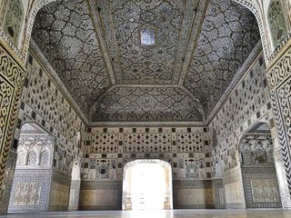 5 Mirror Palaces in India You Should Visit!