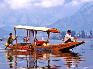 Reasons to Spend Your Winter in Kashmir