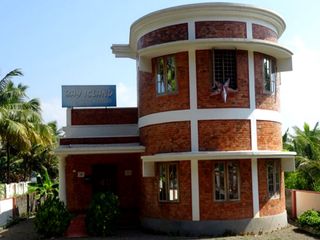 Bay Island Driftwood Museum in Kerala!