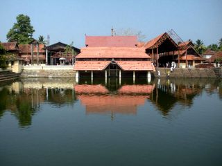 Visit The Famous Temples In Alappuzha