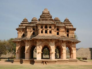 Bangalore To Hampi, Visit The World Of Vijayanagara Empire