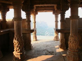 Gwalior: Tombs, Forts And Palaces That Are A Must Visit Here