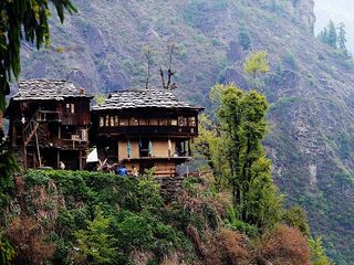 The Himalayan Village Of Malana Is Out Of Bounds For Tourists !! 