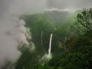 Shocking Story Of The Breathtaking Nohkalikai Falls!