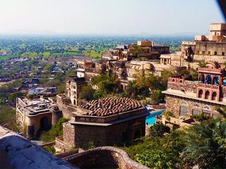 Plan A Weekend Getaway To The Ancient Town Of Neemrana In Rajasthan