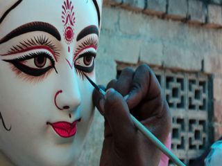 Watch The Idols Of Durga Come To Life At Kumortuli