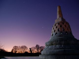 Walk Through The Buddhist Stupas In India