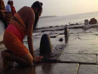 The Vanishing Shrine Of Nishkalank Mahadev In Gujarat