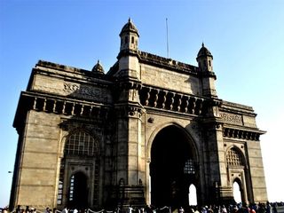 Tour Through The 8 Most Popular Landmarks Of Mumbai