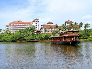 All You Need To Know About Ashtamudi Lake In Kerala