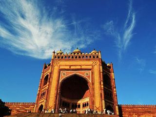 Explore These Magnificent Gates In Uttar Pradesh