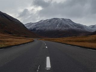 14 Essentials That You Should Always Carry During A Summer Road Trip