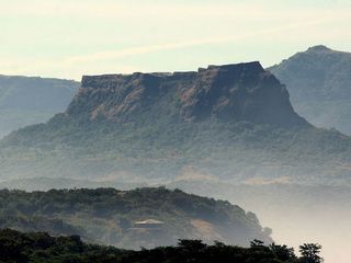 Korigad In Maharashtra – A Magnificent Fort Built Amid Heaven