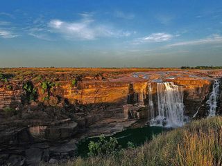 Bhopal To Rewa – Travel Across Majestic Forts And Picturesque Waterfalls