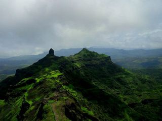 Torna Fort In Pune – Showcasing The History Of The Maratha Empire