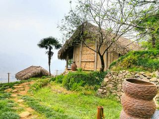 The Secluded Hamlet Of Teekoy Amid Tranquil Hills In Kerala 