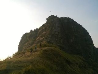 Kavnai Fort – A Beauty That Needs Attention