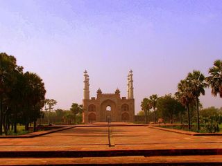 Akbar’s Tomb – Which Was Built By Akbar Himself!