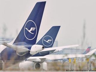 COVID And Omicron Travel Update: Lufthansa, United Airlines, Delta Cancel Flights Due To Low Demand