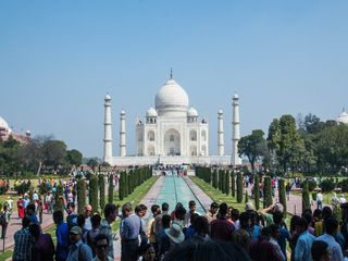 No Commercial Activities Within 500 Meters of Taj Mahal Order Supreme Court