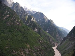 Epic Winter Vacation In China: Tiger Leaping Gorge