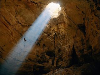 Majlis Al Jinn Cave: Location, History, Important Information and Facts