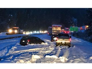 ‘Bomb Cyclone’ in the US – 5,500 Flights cancelled, Trains suspended, highways shut, Bitter Cold mess in the U