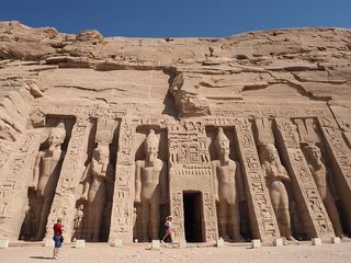 Echoes of Kings and Gods and A female King – Fascinating Facts about Temple of Luxor!