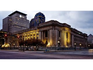 The Peculiar Bucket List of Indianapolis