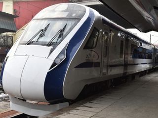 Success Story Of The Mumbai-Solapur And The Mumbai-Sainagar Shirdi Vande Bharat Express 