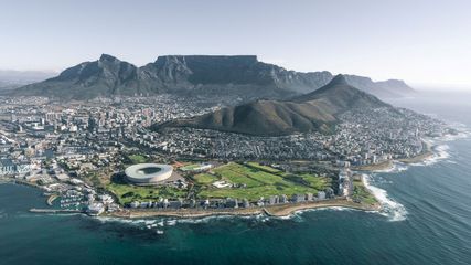Cape Town: South Africa's Alluring Blend of Beaches, Mountains, and Culture
