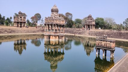 Santhebennur Pushkarini: A Serene Oasis in Davanagere