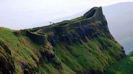 Here are the Top 5 forts in Maharashtra