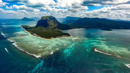 Mauritius's Vibrant Underwater Waterfall: Can Tourists Swim In It?
