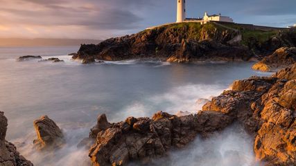 Set Sail to the Worlds 7 Most Fascinating Lighthouse Destinations!