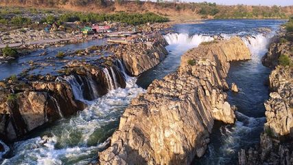 Thrill Seekers Paradise: Dhuandhar Waterfalls in Central India