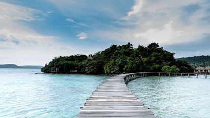 5 Beautiful Asian Countries which provide visa-free access to Indians